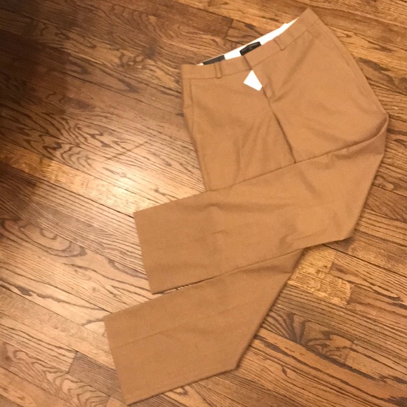 ❌SOLD❌ BNWT Banana Republic Logan Slacks Size 2 - Picture 2 of 7